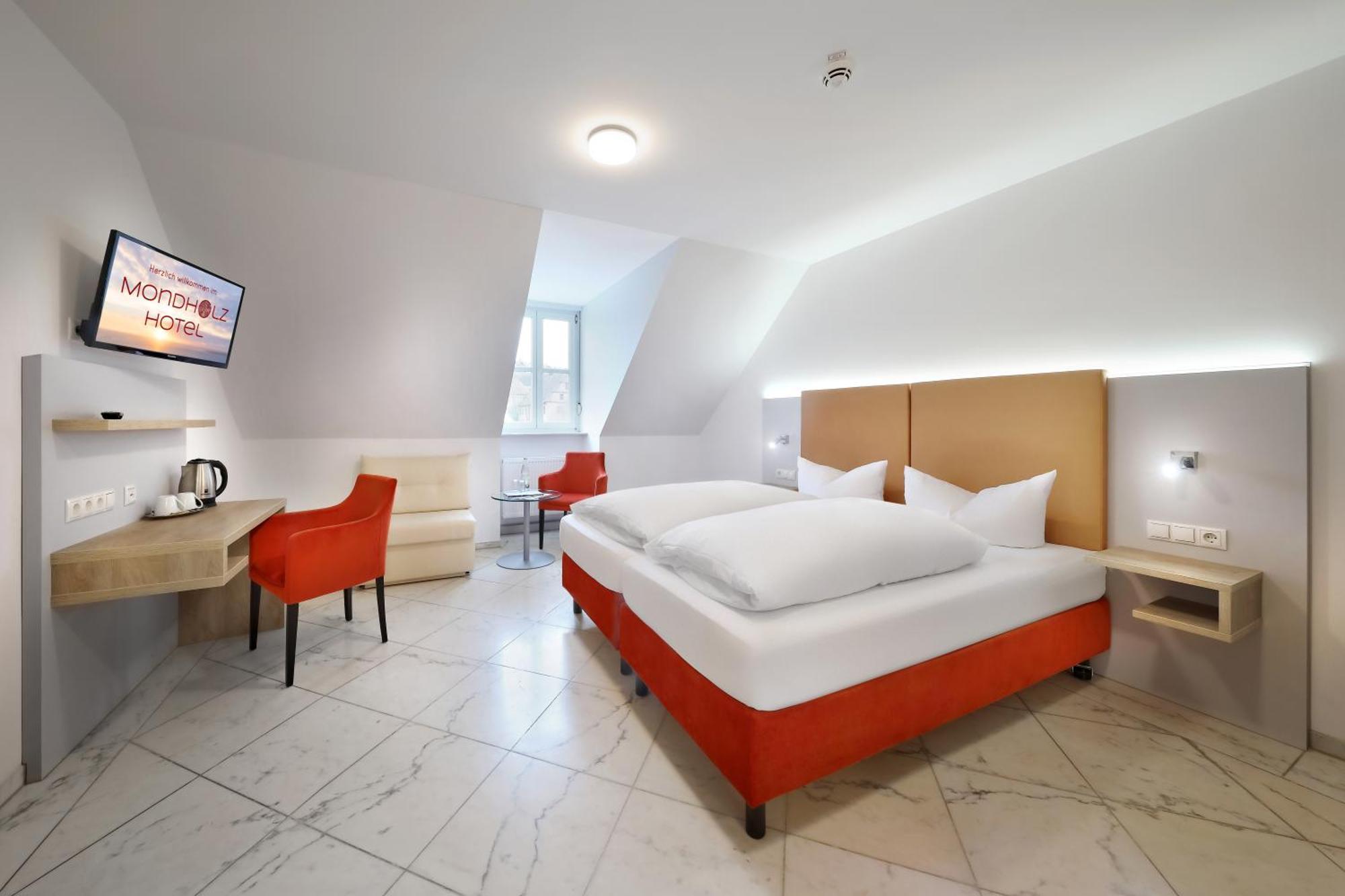 Hotel Müller Café&Wein - Mondholzhotel Veitshöchheim Extérieur photo