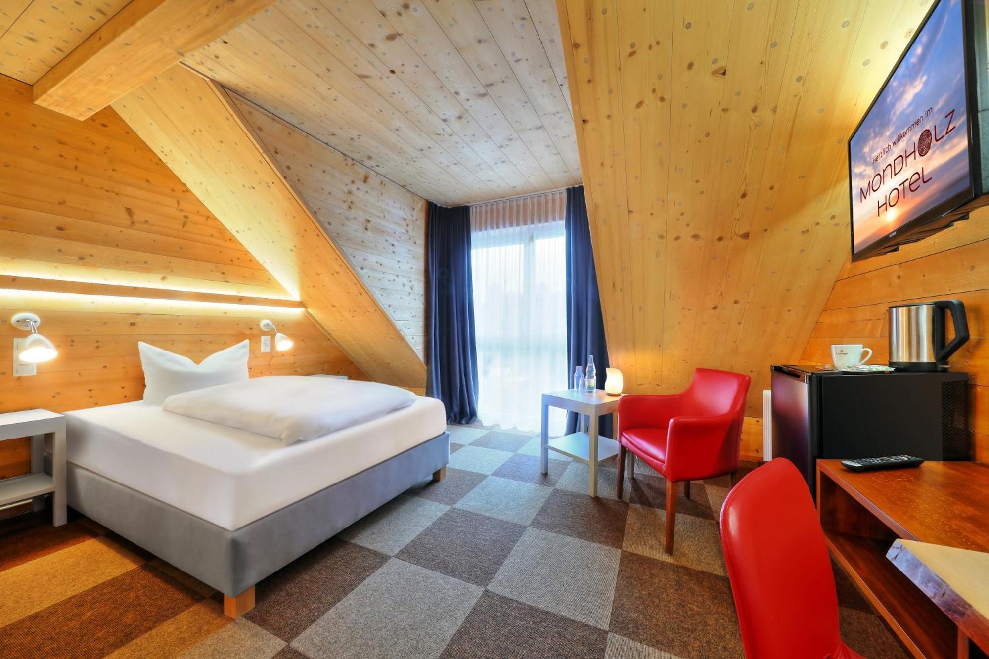 Hotel Müller Café&Wein - Mondholzhotel Veitshöchheim Extérieur photo